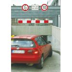 Height Restriction Bar 3000 Red/Wht